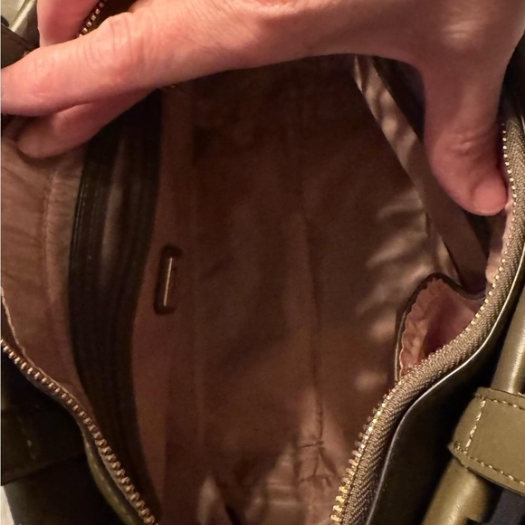 GUESS Woven Tote Bag also have wallet in closet minor wear on corner 11x8in - Picture 8 of 12